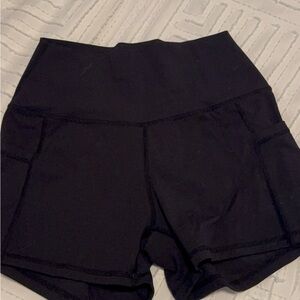 Women's Athletic Black Shorts w pockets, and scrunch